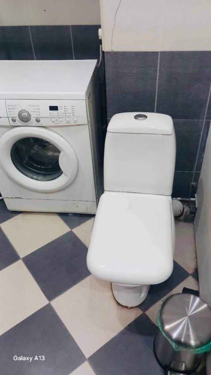 יירבאן Olympic Hostel מראה חיצוני תמונה