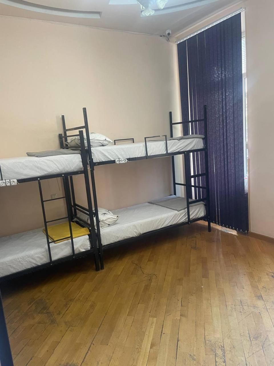 יירבאן Olympic Hostel מראה חיצוני תמונה